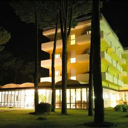 Aparthotel La Pineta-2